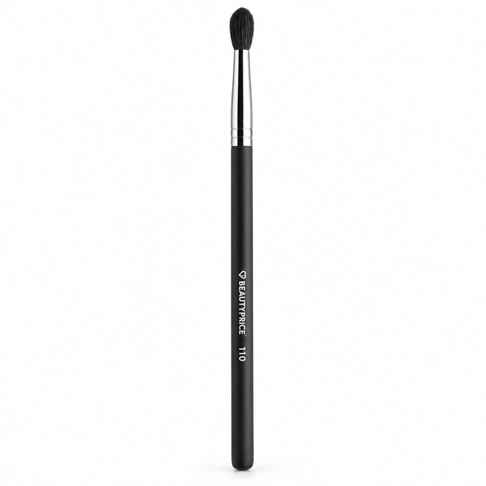 Beauty Price Cosmetics, Pennello 110: vista intera su bianco, simulazione illustrativa basata sulla foto prodotto di riferimento.