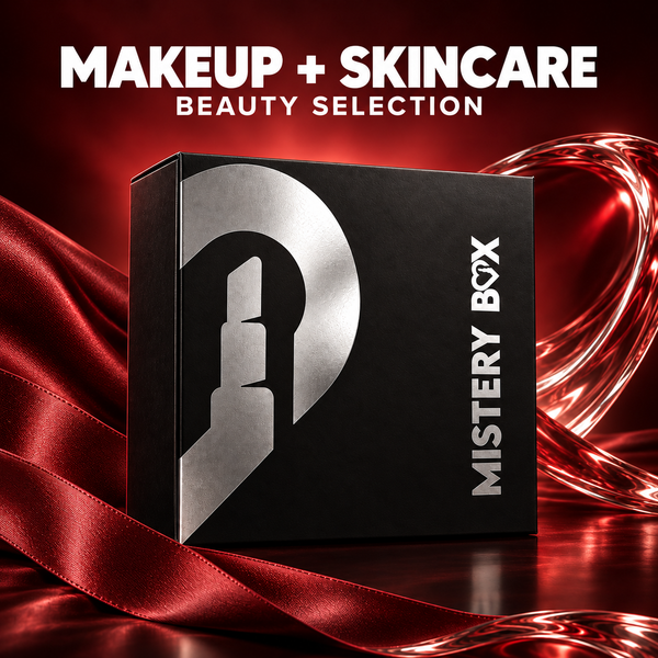 Mystery Box Makeup e Skincare Beauty Selection, scatola nera chiusa con stampa argento in una scenografia rossa e nera; contenuto non mostrato.